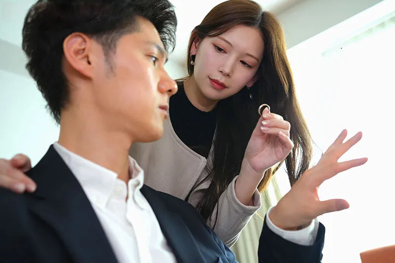 Vợ yêu đi đi giã ngoại, ông chồng ở nhà bị nhỏ em cô vợ gạ quan hệ không trượt phát nào